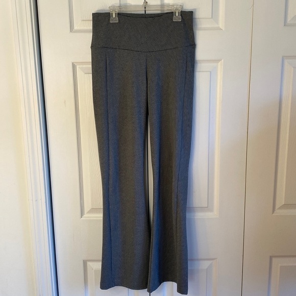Betabrand Grey Flare Bottom Yoga Pant Size Small Petite - Picture 1 of 10
